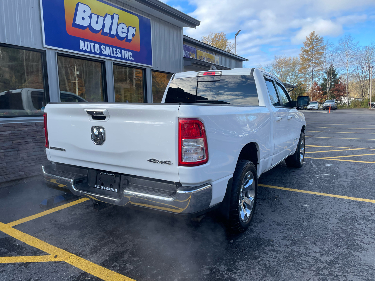RAM 1500 Big Horn Quad Cab 4WD 2019 RAM 1500 Big Horn Quad Cab 4WD 2019