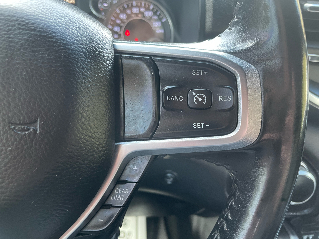 RAM 1500 Big Horn Quad Cab 4WD 2019 RAM 1500 Big Horn Quad Cab 4WD 2019