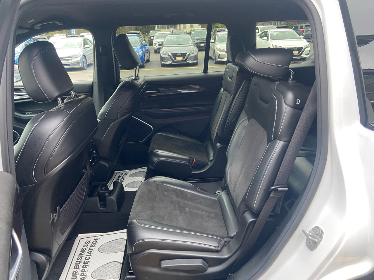 Jeep Grand Cherokee L Altitude 4x4 2022 Jeep Grand Cherokee L Altitude 4x4 2022