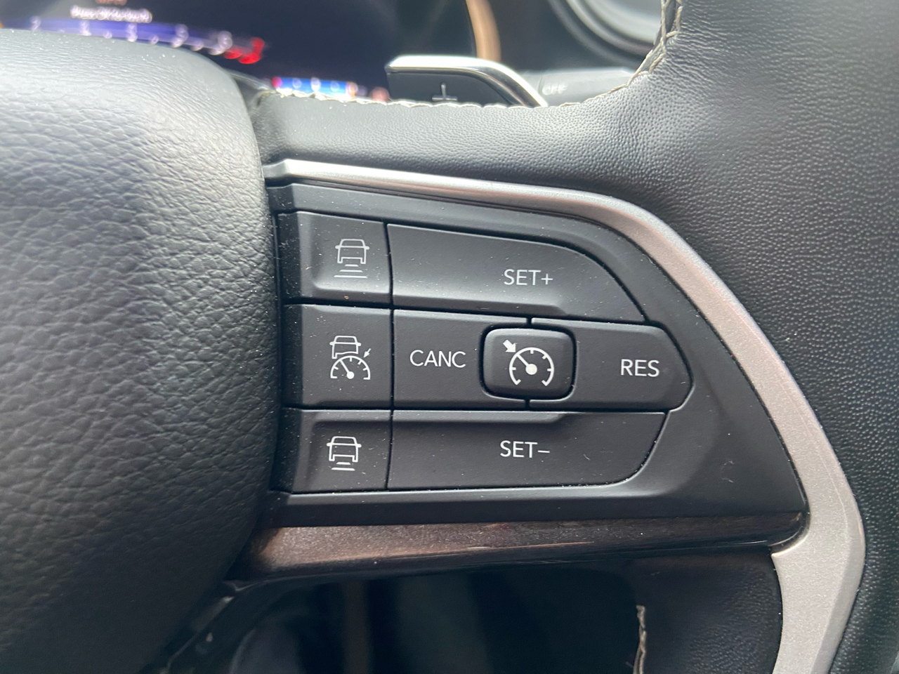 Jeep Grand Cherokee L Altitude 4x4 2022 Jeep Grand Cherokee L Altitude 4x4 2022