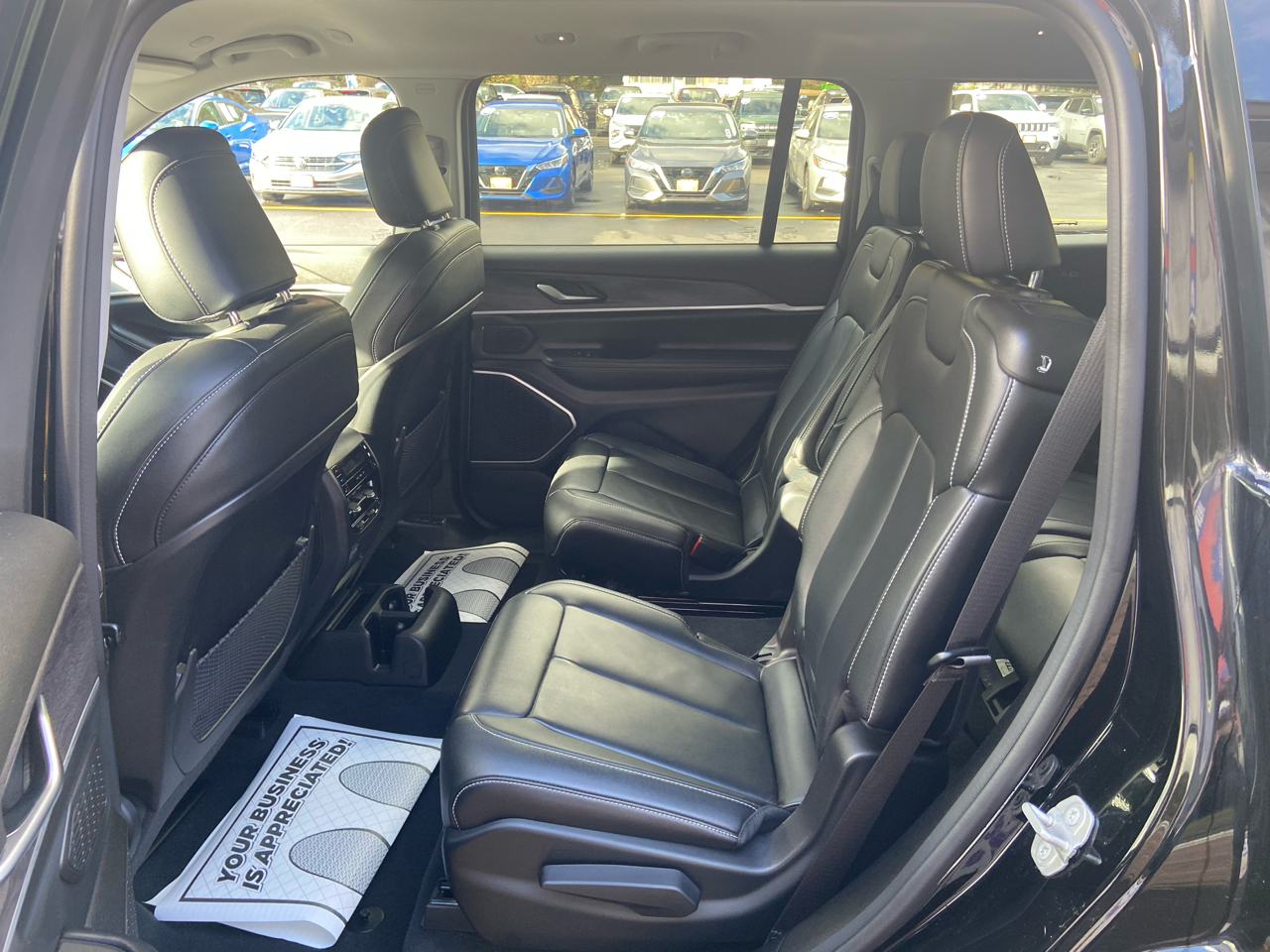 Jeep Grand Cherokee L Limited 4WD 2023 Jeep Grand Cherokee L Limited 4WD 2023