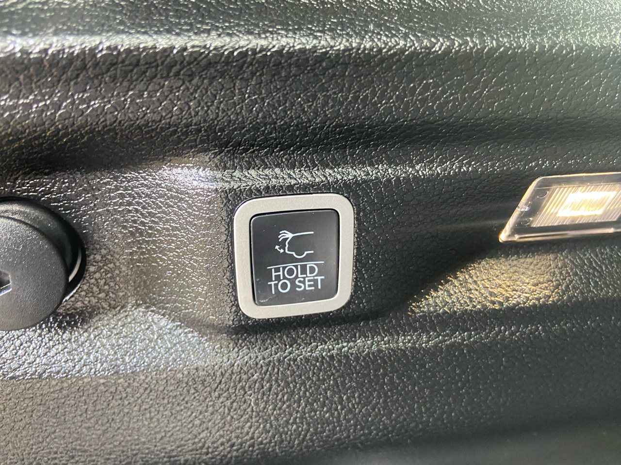 Jeep Grand Cherokee L Limited 4WD 2023 Jeep Grand Cherokee L Limited 4WD 2023