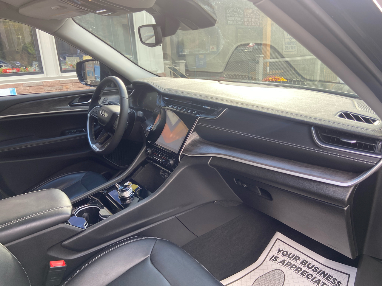 Jeep Grand Cherokee L Limited 4WD 2023 Jeep Grand Cherokee L Limited 4WD 2023