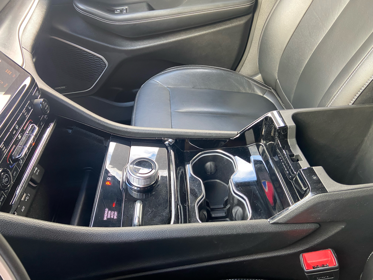 Jeep Grand Cherokee L Limited 4WD 2023 Jeep Grand Cherokee L Limited 4WD 2023