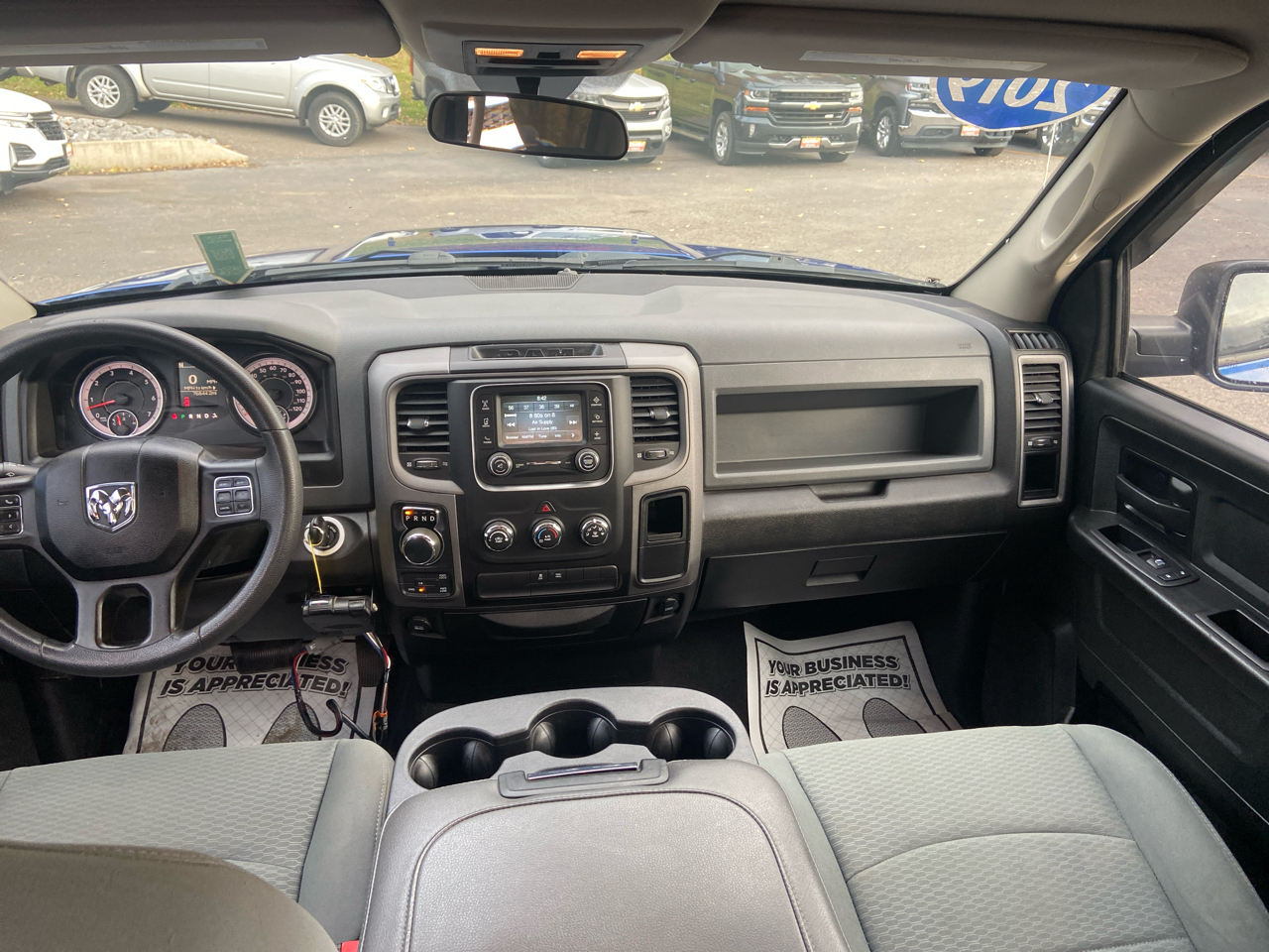 RAM 1500 Classic Tradesman Quad Cab 4WD 2019 RAM 1500 Classic Tradesman Quad Cab 4WD 2019