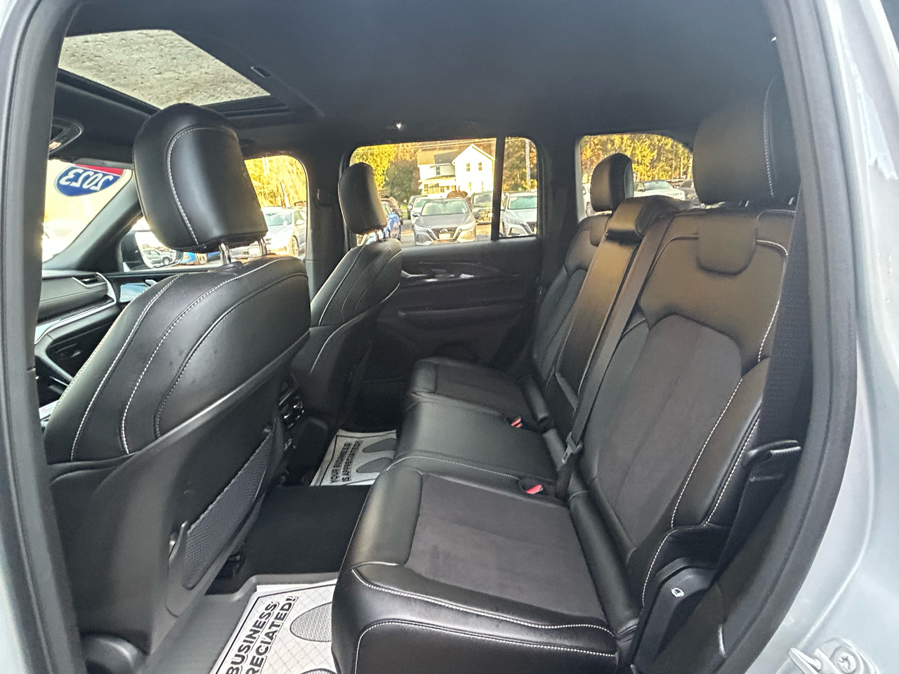 Jeep Grand Cherokee Altitude 4x4 2023 Jeep Grand Cherokee Altitude 4x4 2023