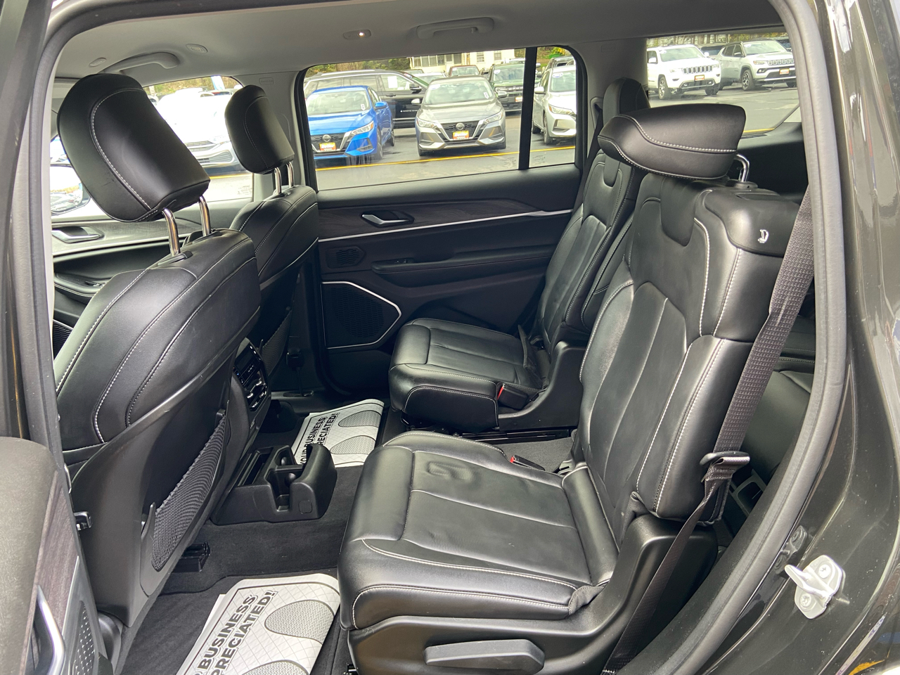 Jeep Grand Cherokee L Limited 4WD 2022 Jeep Grand Cherokee L Limited 4WD 2022