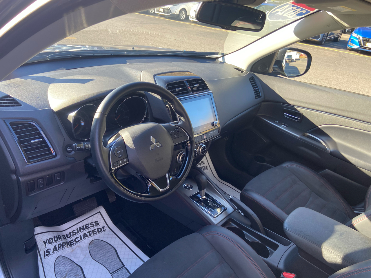 Mitsubishi Outlander Sport 2.0 ES 4WD 2024 Mitsubishi Outlander Sport 2.0 ES 4WD 2024