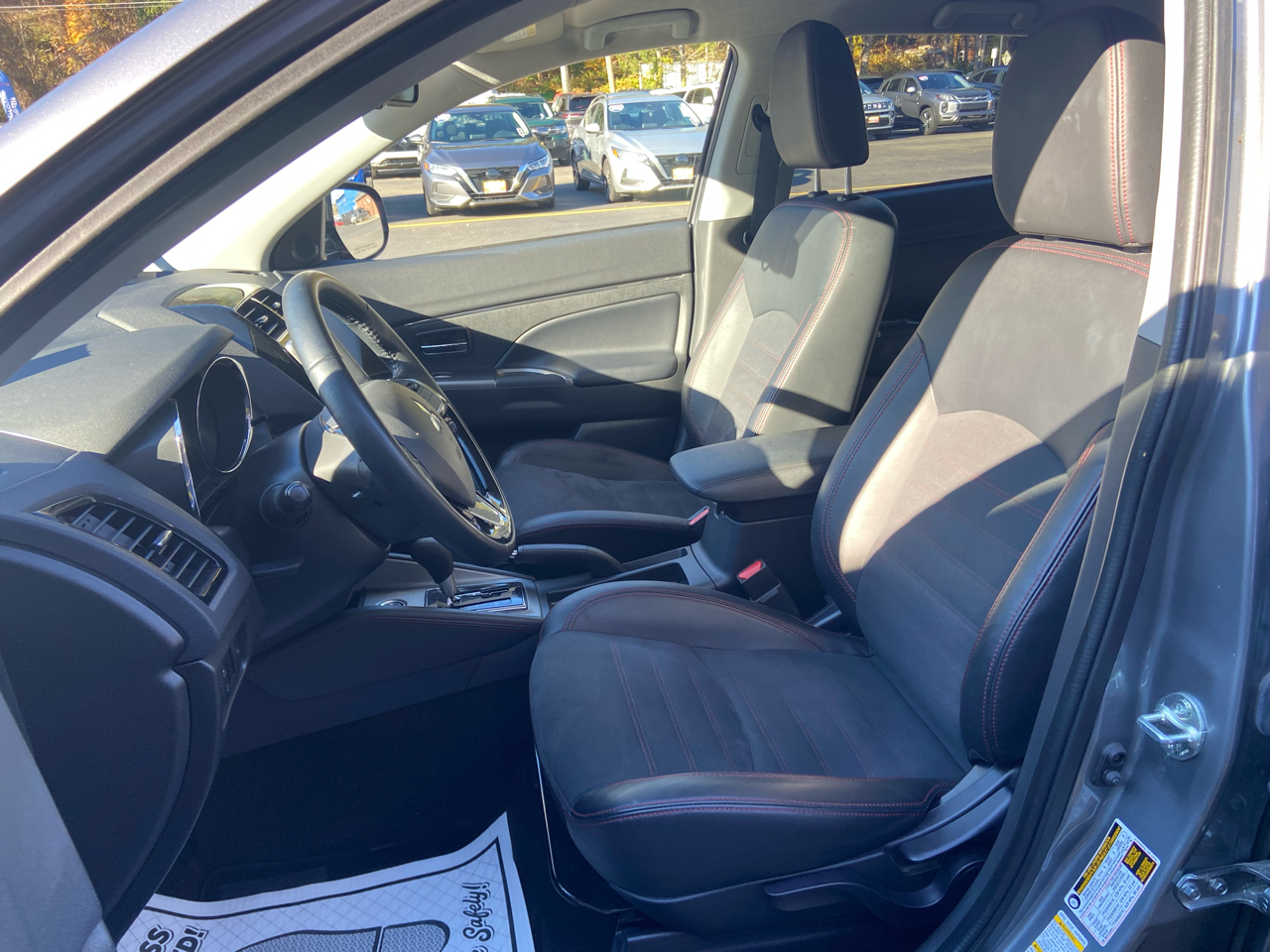 Mitsubishi Outlander Sport 2.0 ES 4WD 2024 Mitsubishi Outlander Sport 2.0 ES 4WD 2024