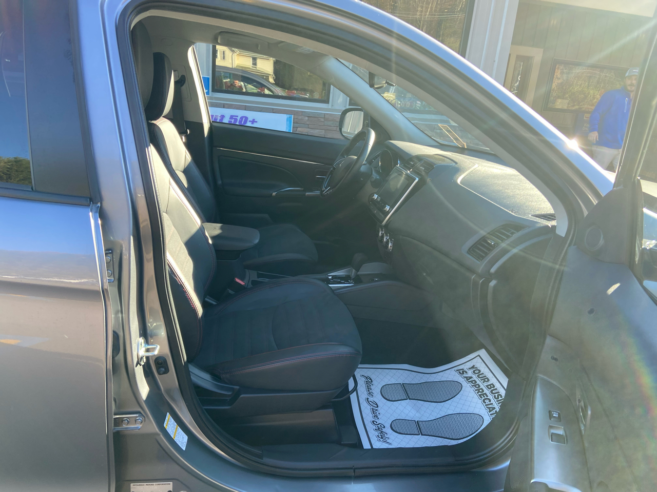 Mitsubishi Outlander Sport 2.0 ES 4WD 2024 Mitsubishi Outlander Sport 2.0 ES 4WD 2024