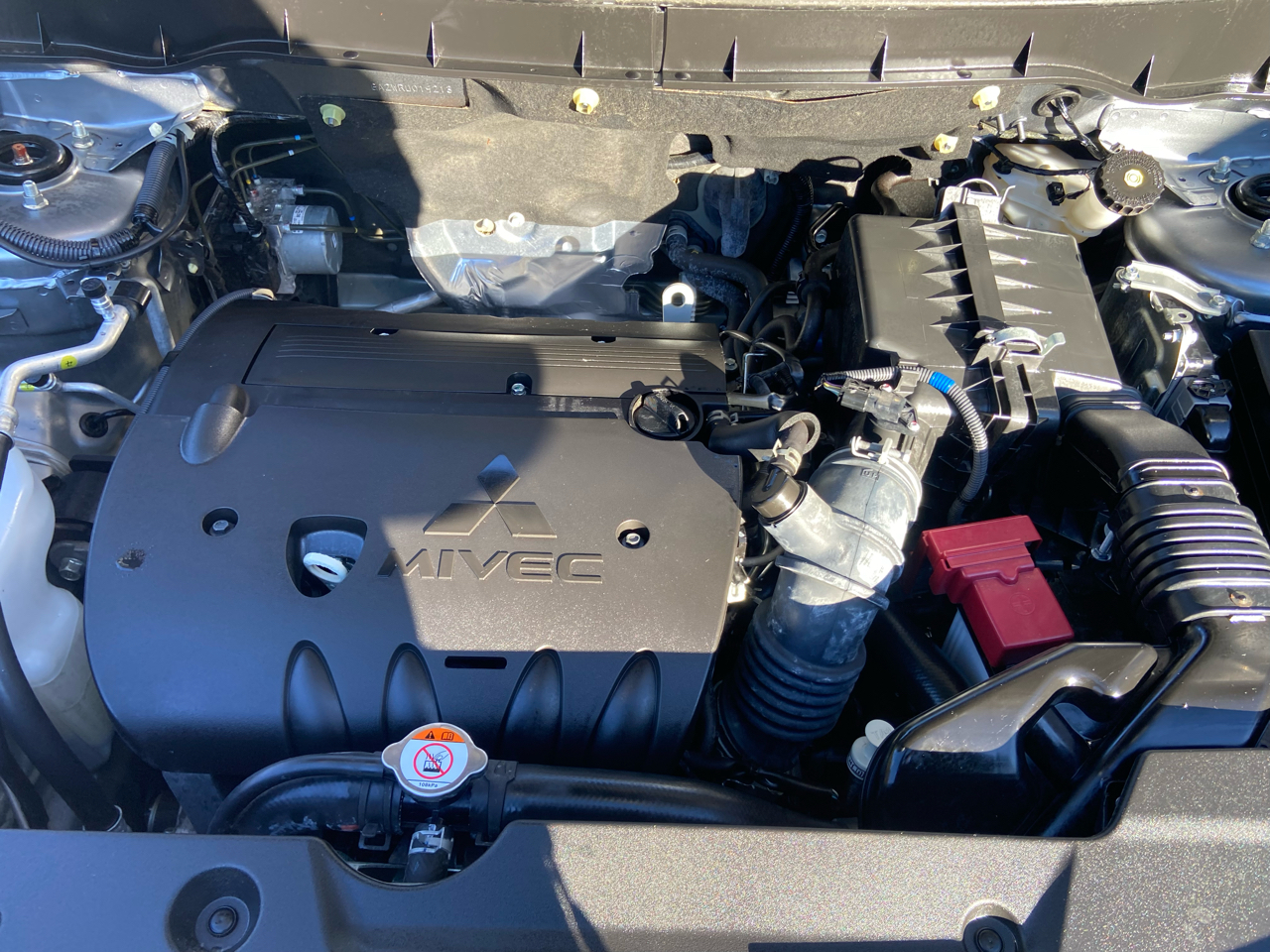 Mitsubishi Outlander Sport 2.0 ES 4WD 2024 Mitsubishi Outlander Sport 2.0 ES 4WD 2024