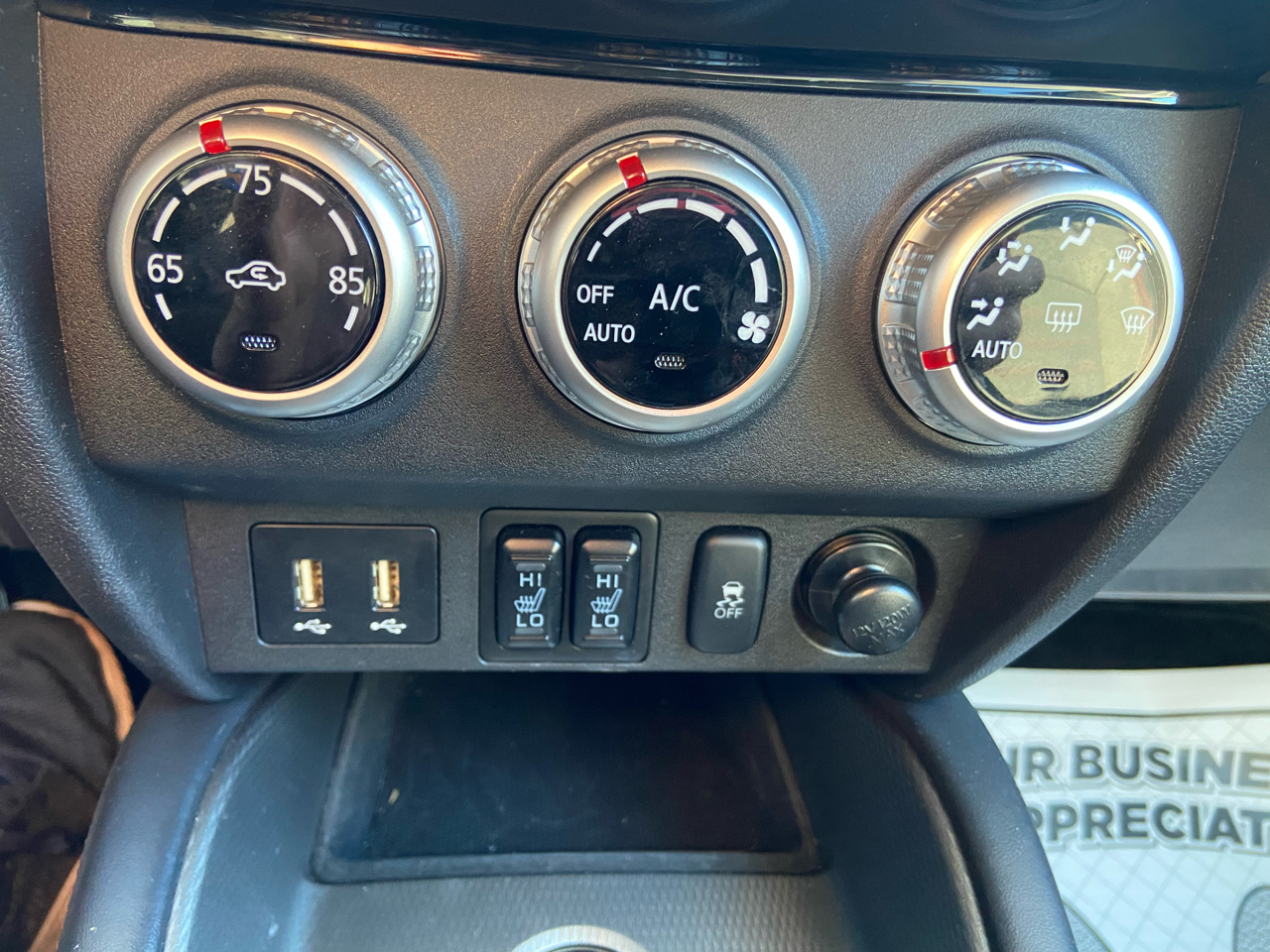 Mitsubishi Outlander Sport 2.0 ES 4WD 2024 Mitsubishi Outlander Sport 2.0 ES 4WD 2024