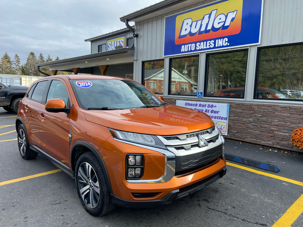 Mitsubishi Outlander Sport 2.0 ES 4WD 2024 Mitsubishi Outlander Sport 2.0 ES 4WD 2024