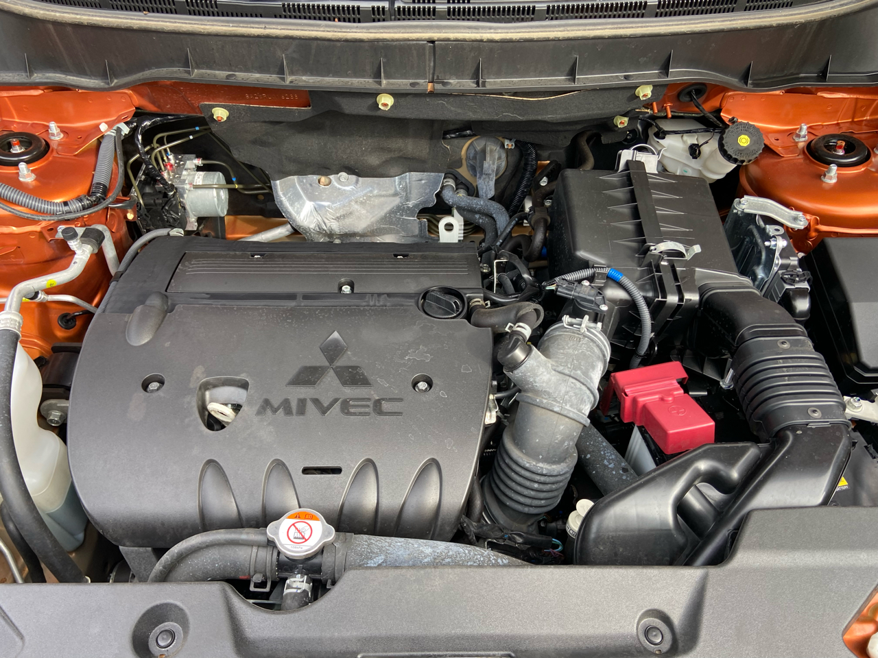 Mitsubishi Outlander Sport 2.0 ES 4WD 2024 Mitsubishi Outlander Sport 2.0 ES 4WD 2024