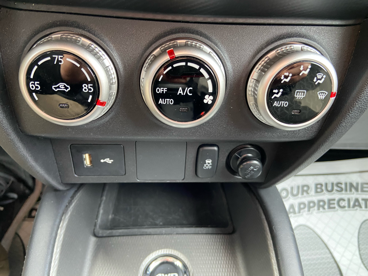 Mitsubishi Outlander Sport 2.0 ES 4WD 2024 Mitsubishi Outlander Sport 2.0 ES 4WD 2024