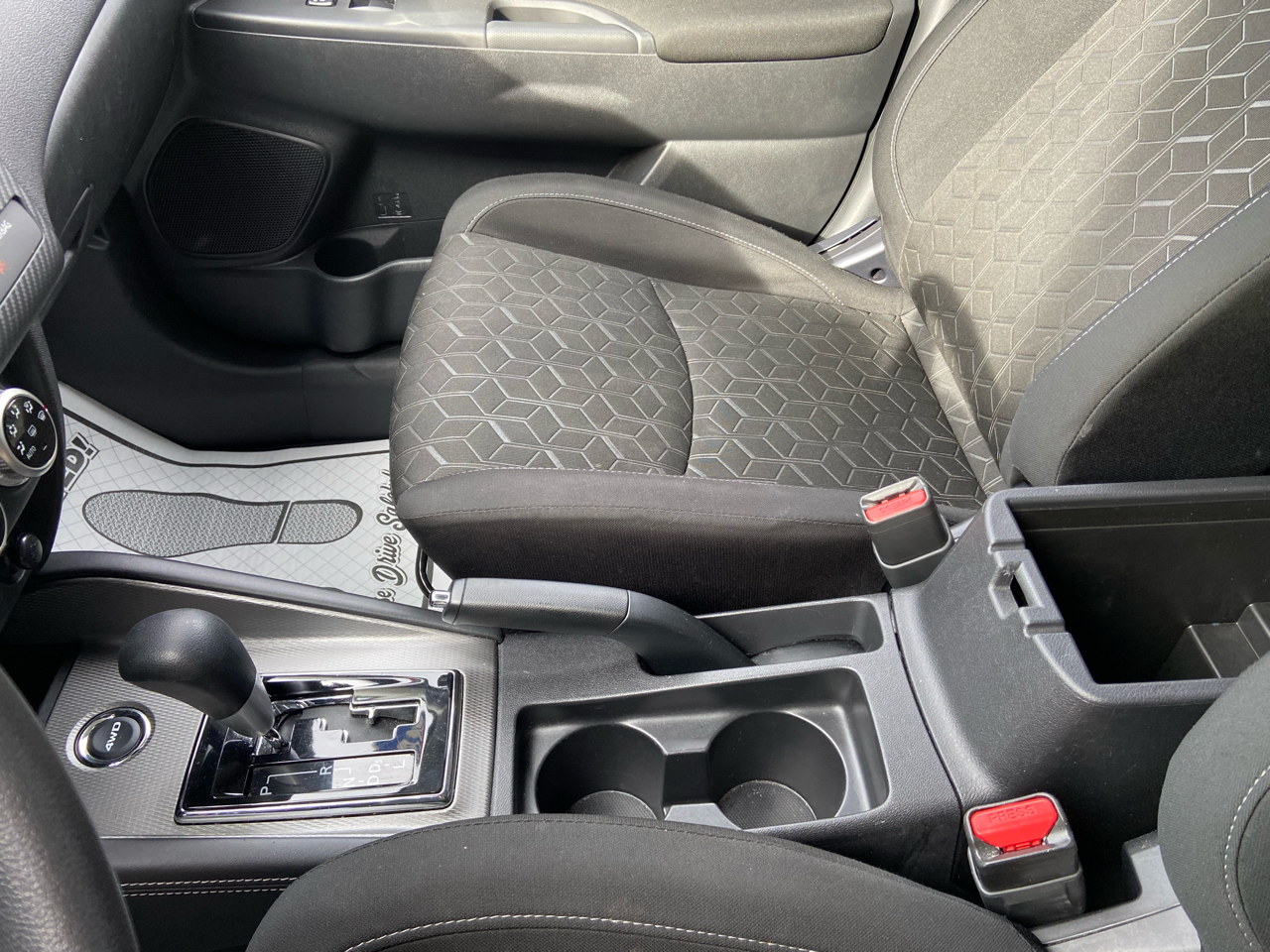 Mitsubishi Outlander Sport 2.0 ES 4WD 2024 Mitsubishi Outlander Sport 2.0 ES 4WD 2024