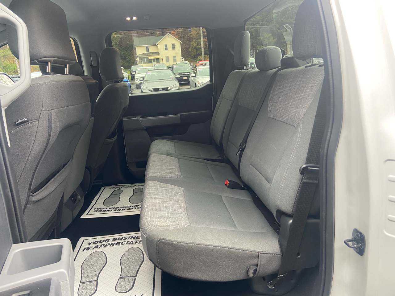 Ford F-250 SD XL Crew Cab 4WD 2024 Ford F-250 SD XL Crew Cab 4WD 2024