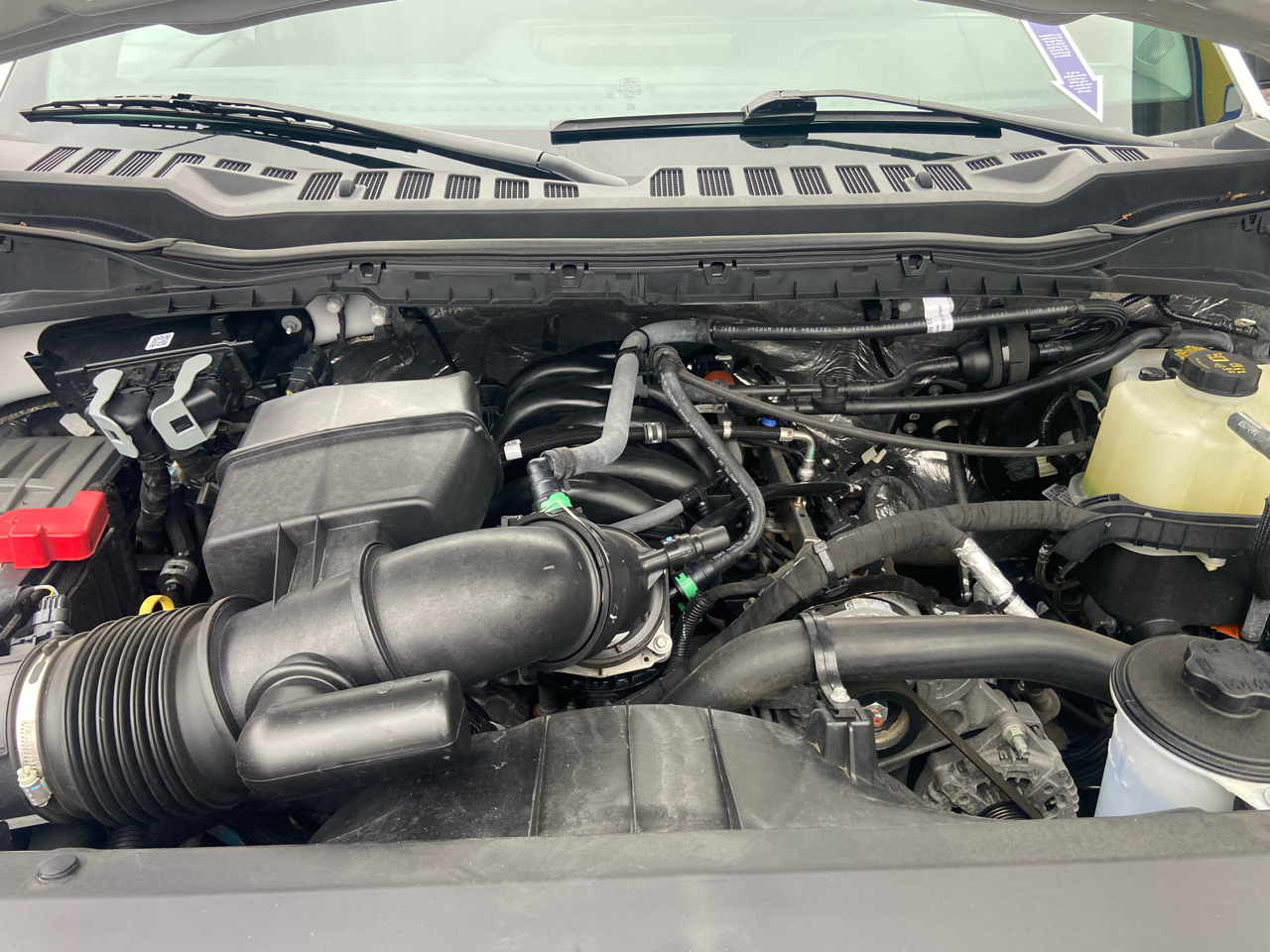 Ford F-250 SD XL Crew Cab 4WD 2024 Ford F-250 SD XL Crew Cab 4WD 2024