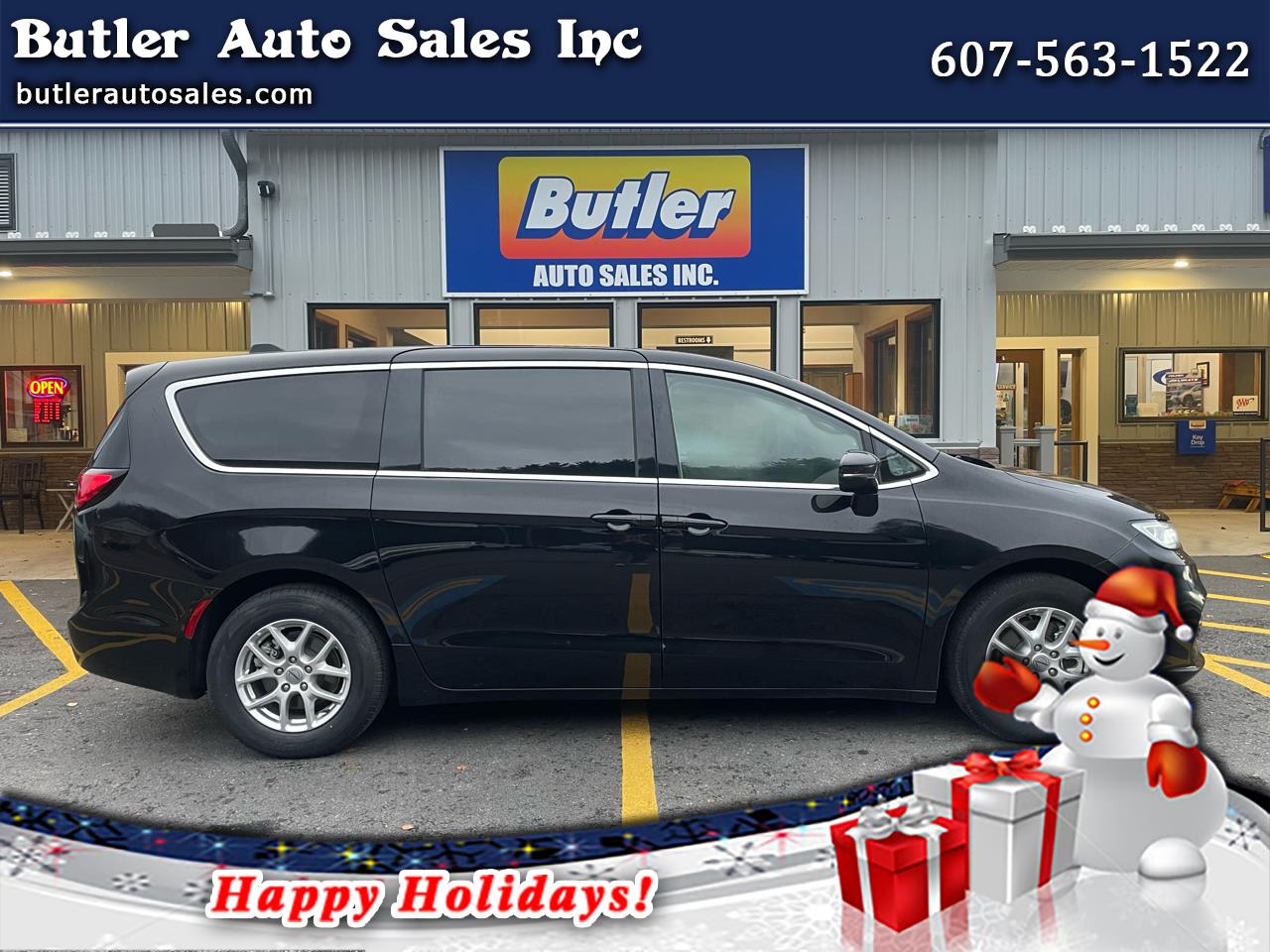 2024 Chrysler Pacifica Touring L's photo