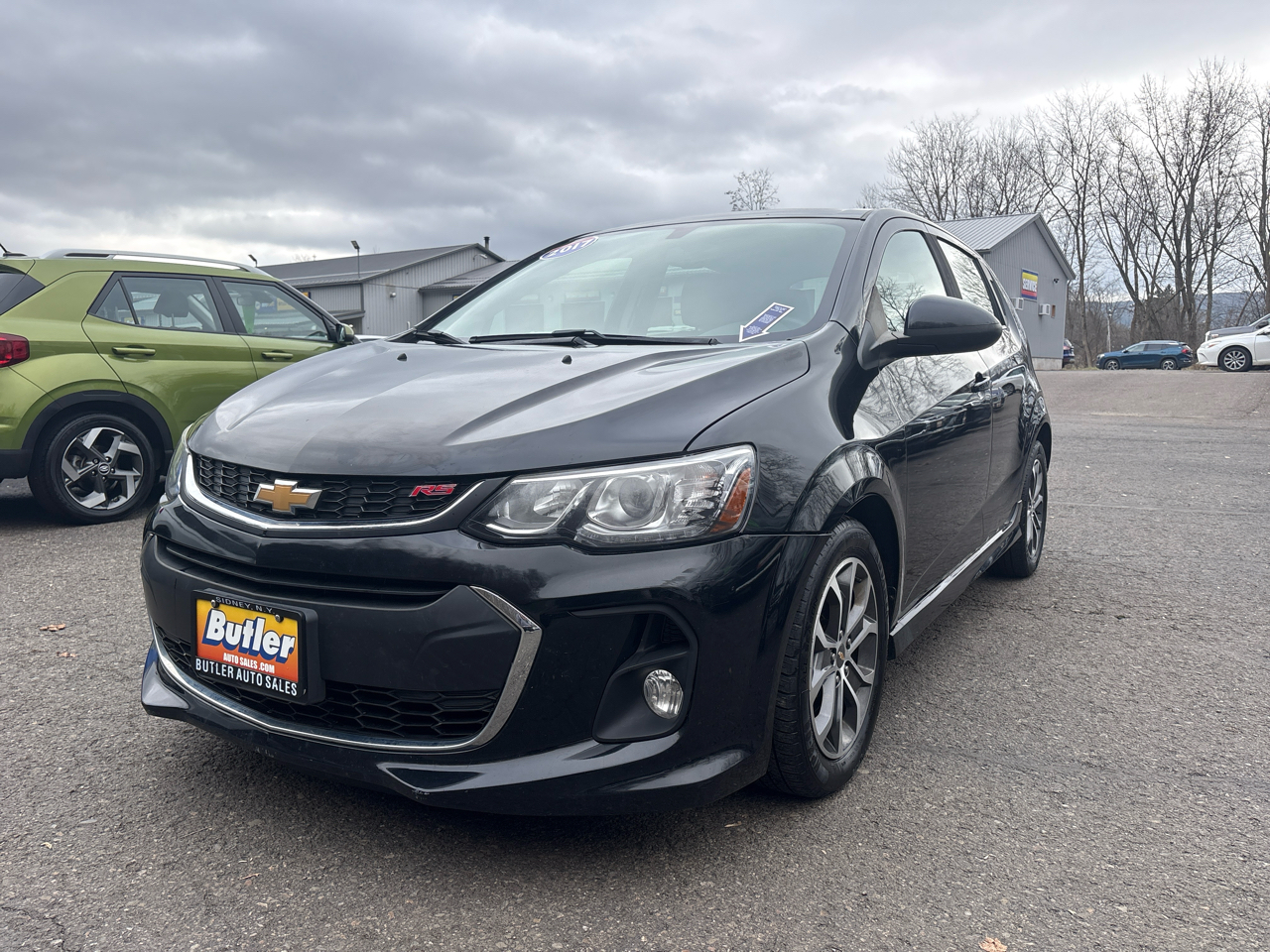 2017 Chevrolet Sonic LT photo 2