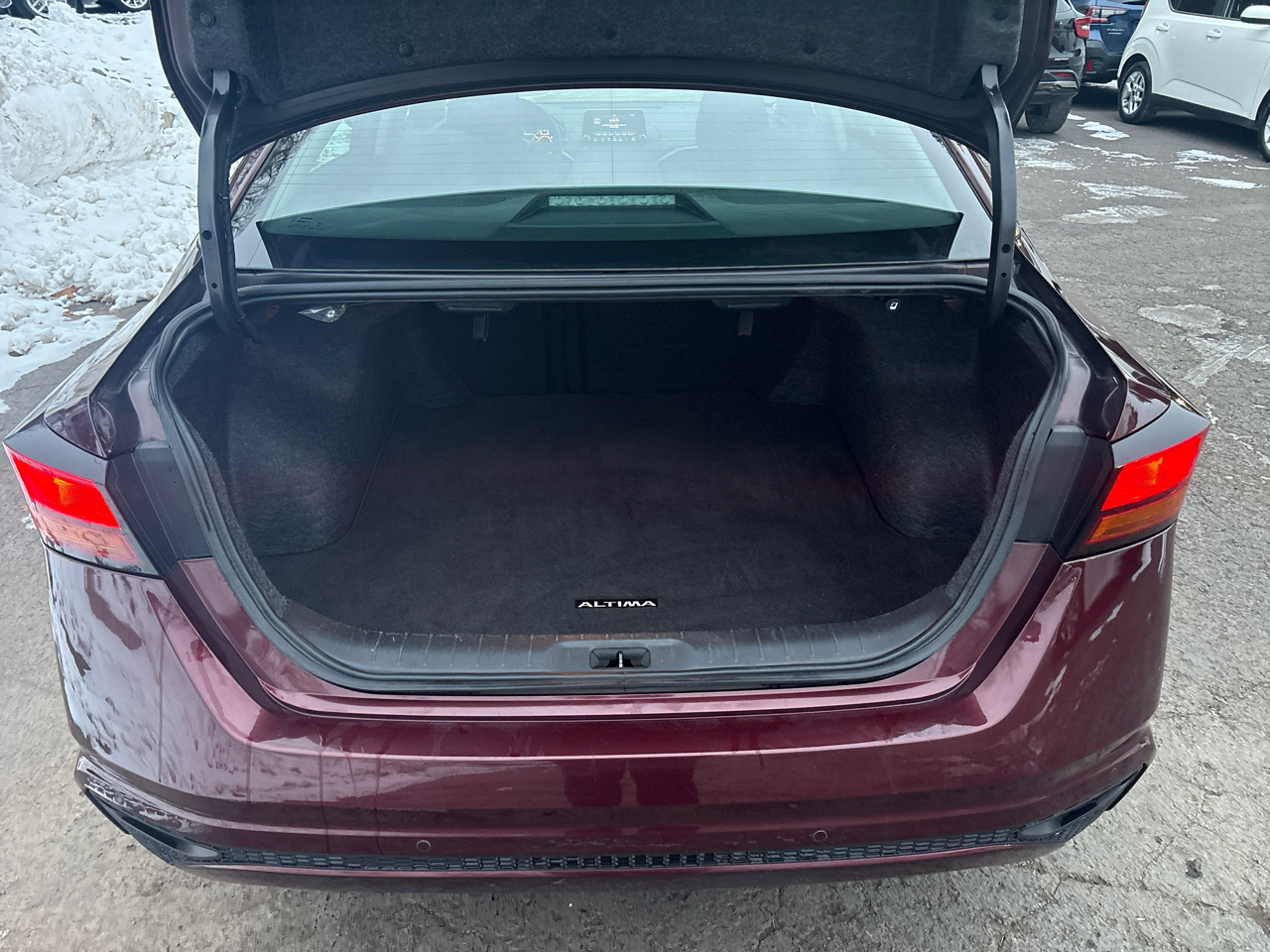 Nissan Altima 2.5 SV 2024