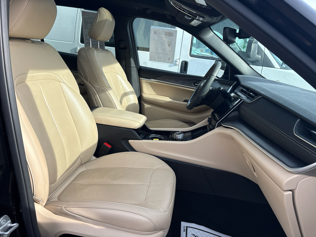 Jeep Grand Cherokee L Limited 4WD 2023