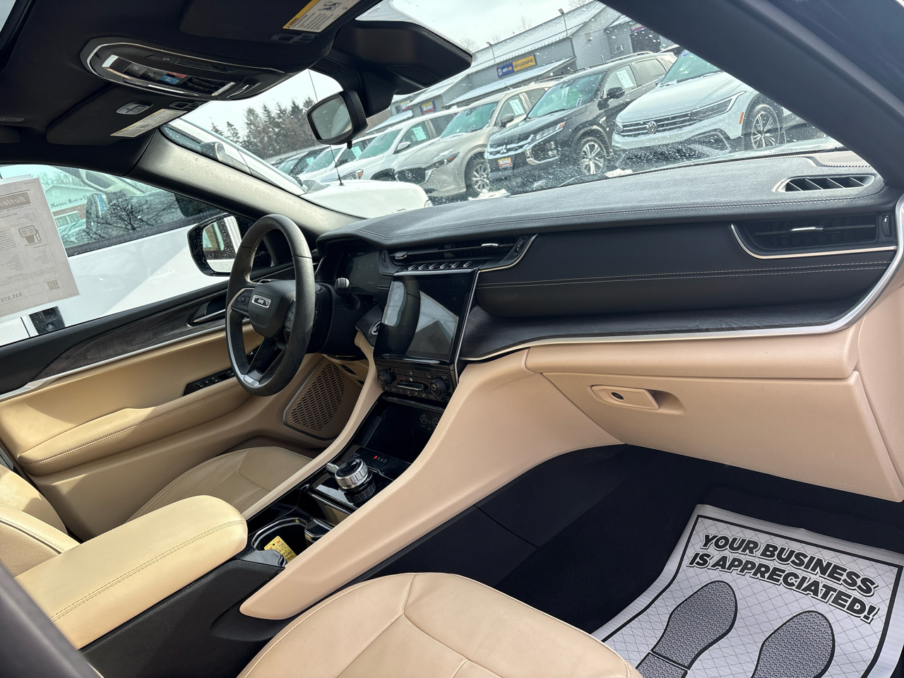 Jeep Grand Cherokee L Limited 4WD 2023