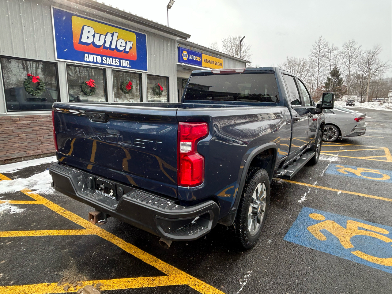 Chevrolet Silverado 2500HD Custom Crew Cab Short Box 4WD 2021