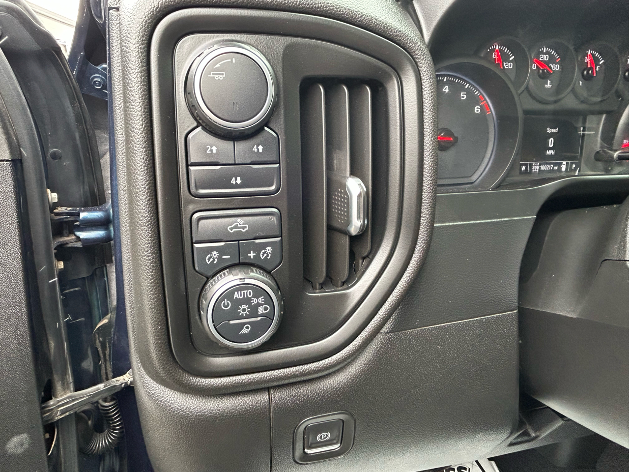 Chevrolet Silverado 2500HD Custom Crew Cab Short Box 4WD 2021