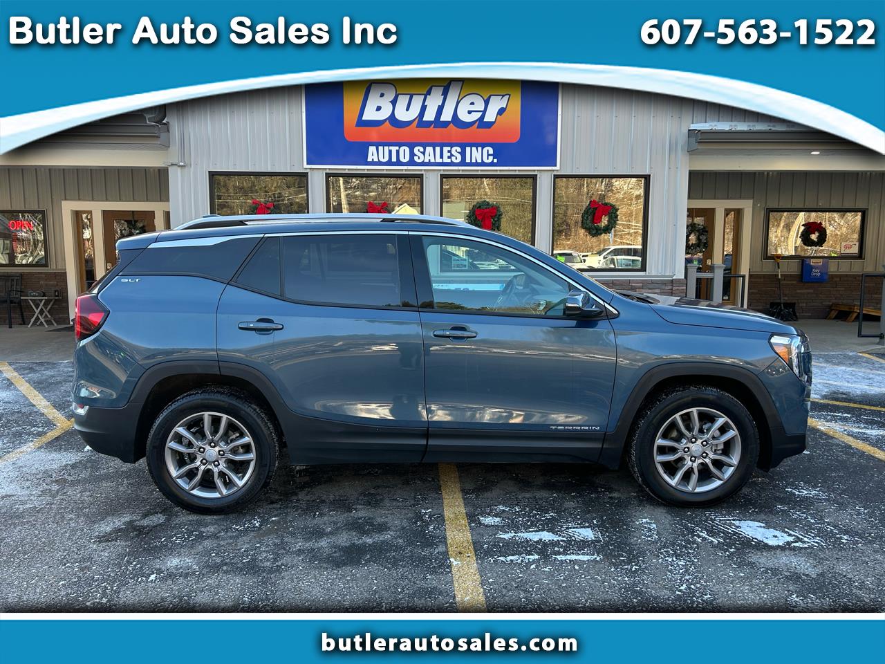 2024 GMC Terrain SLT's photo