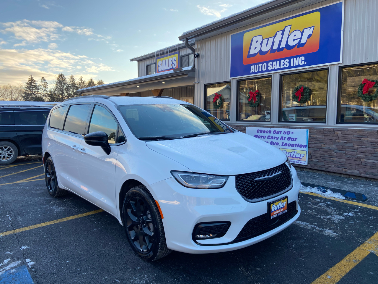 Chrysler Pacifica Touring L AWD 2024
