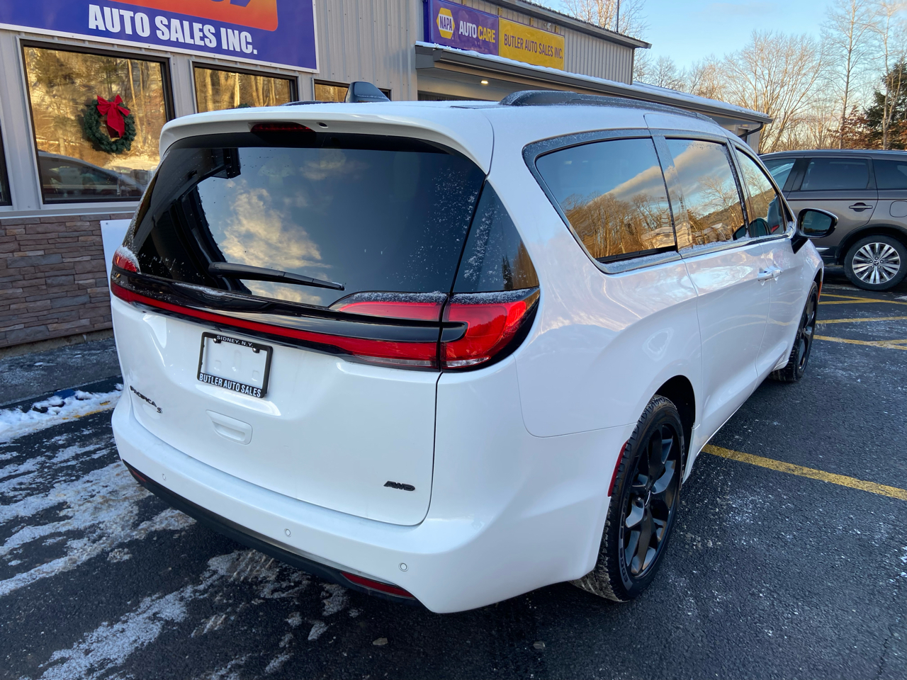 Chrysler Pacifica Touring L AWD 2024