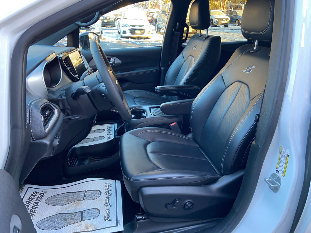 Chrysler Pacifica Touring L AWD 2024