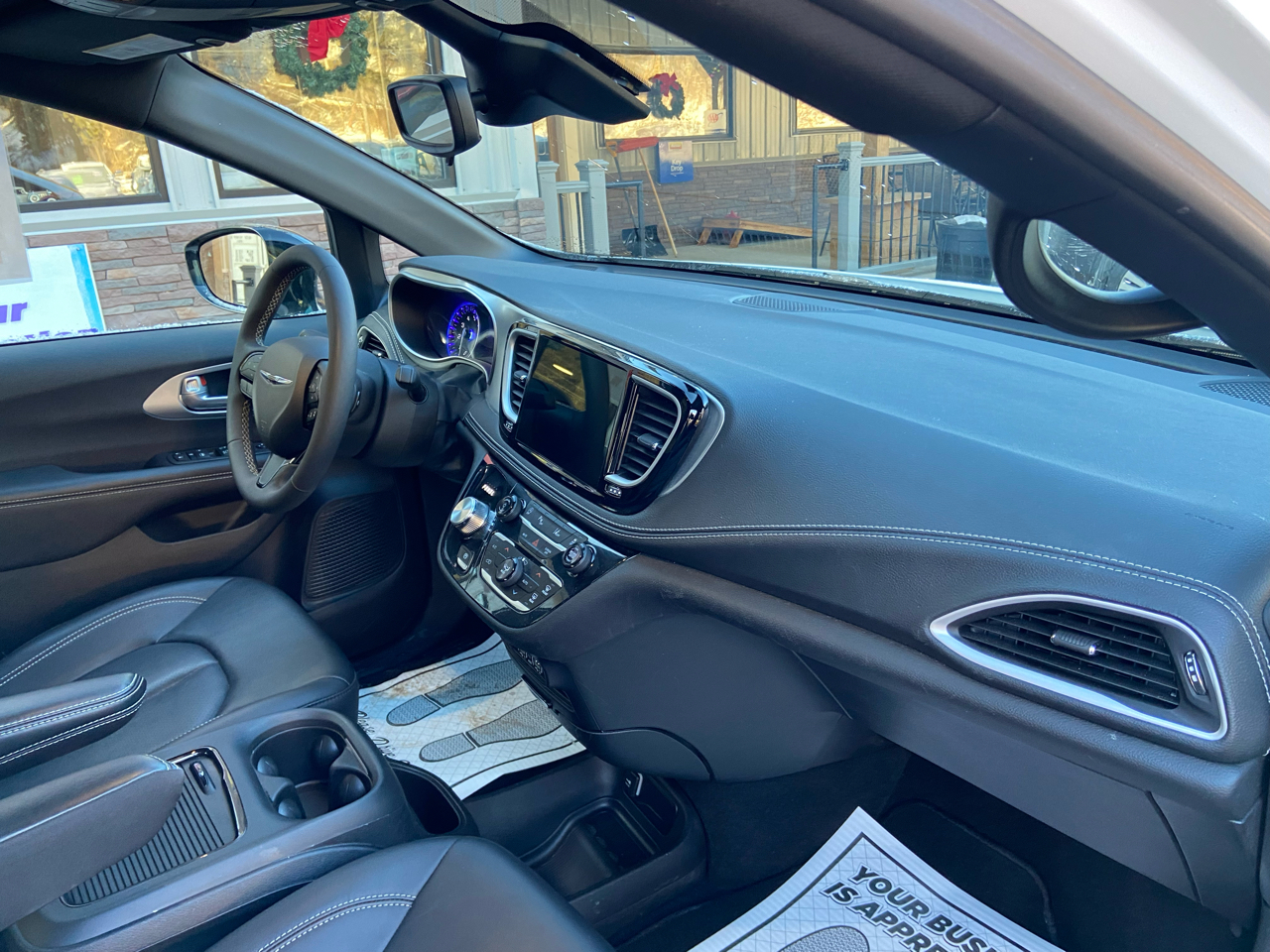 Chrysler Pacifica Touring L AWD 2024