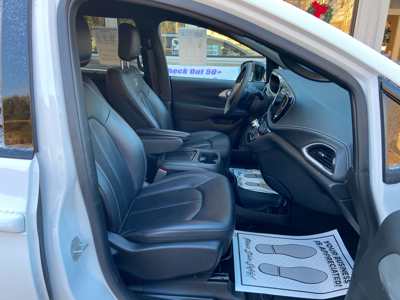 Chrysler Pacifica Touring L AWD 2024