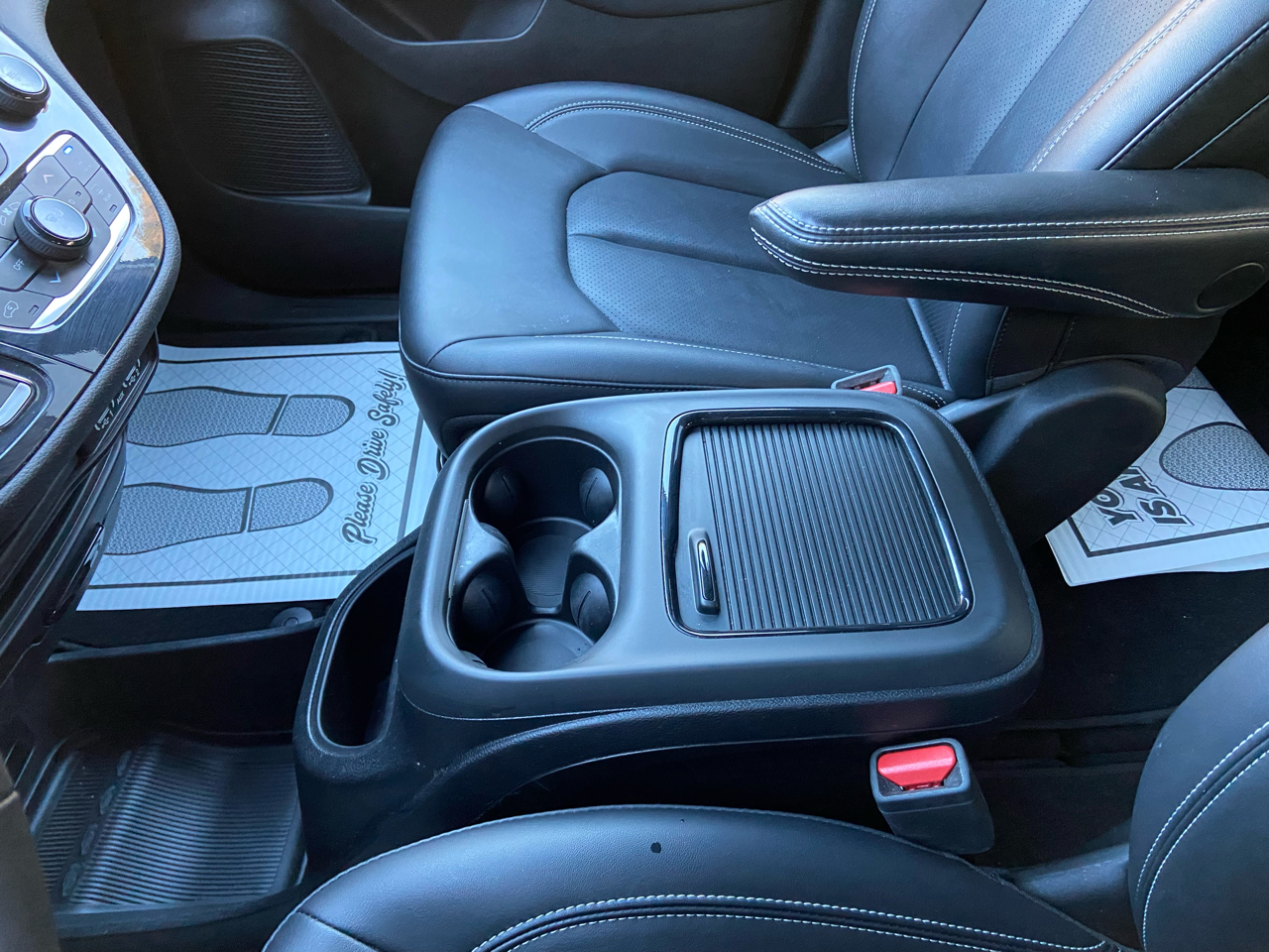 Chrysler Pacifica Touring L AWD 2024