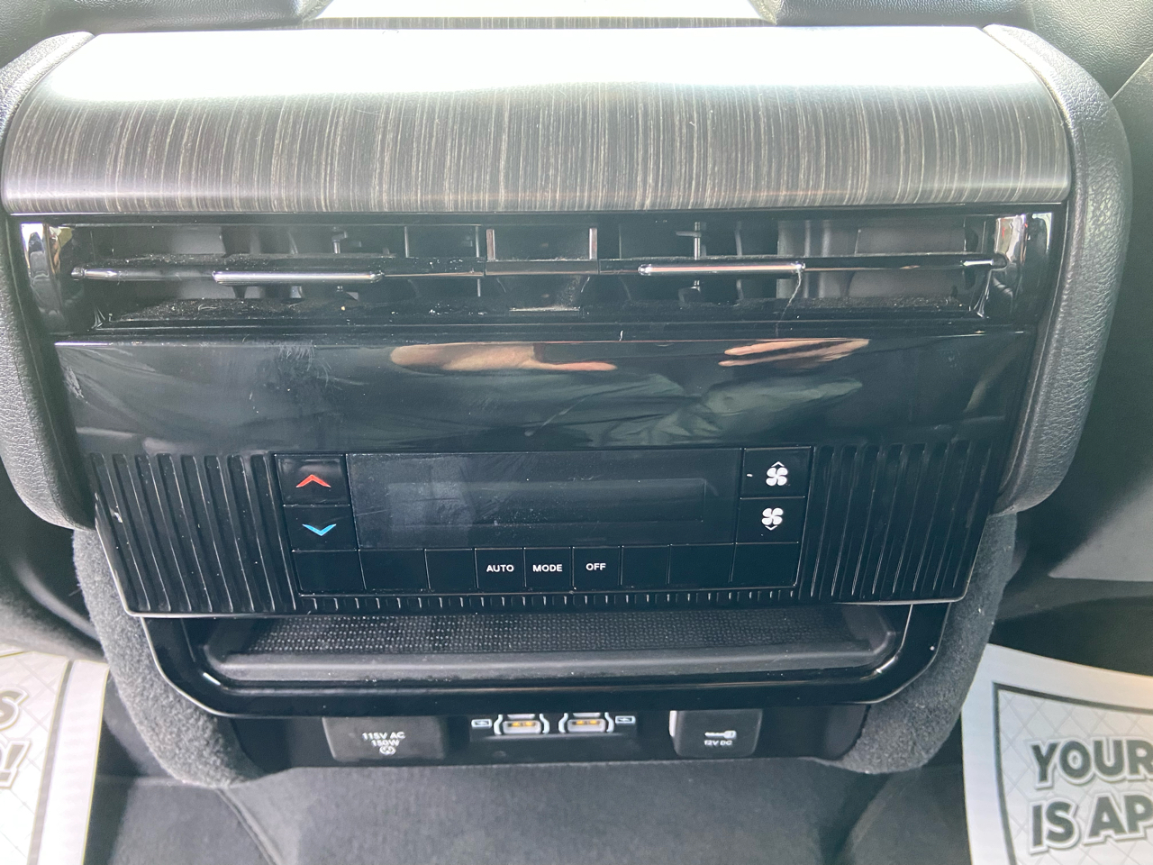 Jeep Wagoneer L Series II 4WD 2024