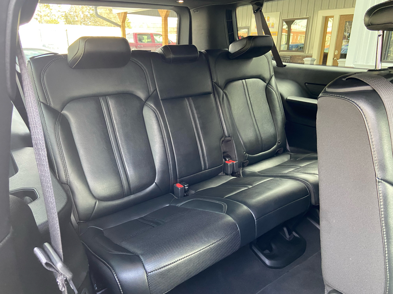 Jeep Wagoneer L Series II 4WD 2024