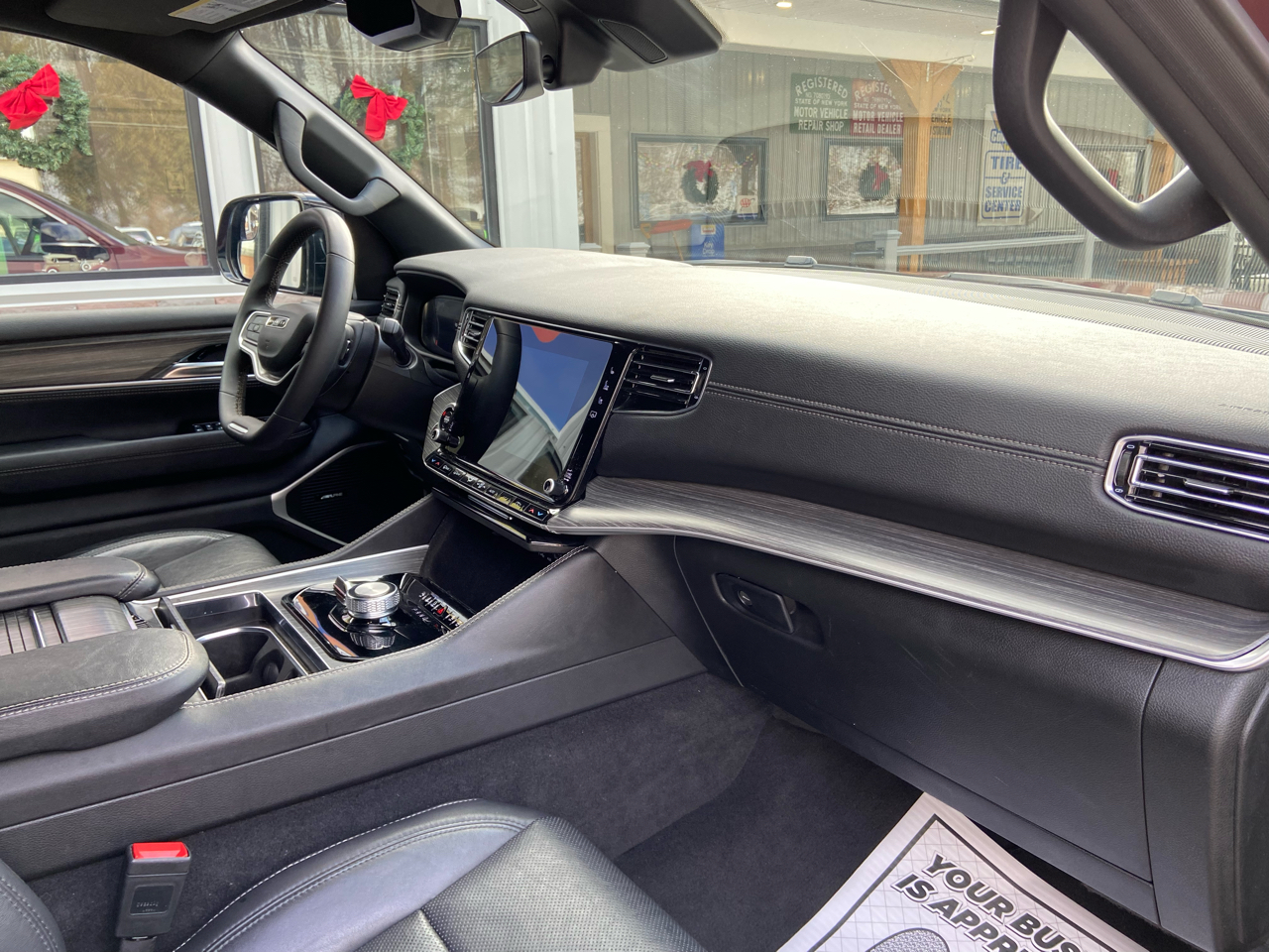 Jeep Wagoneer L Series II 4WD 2024