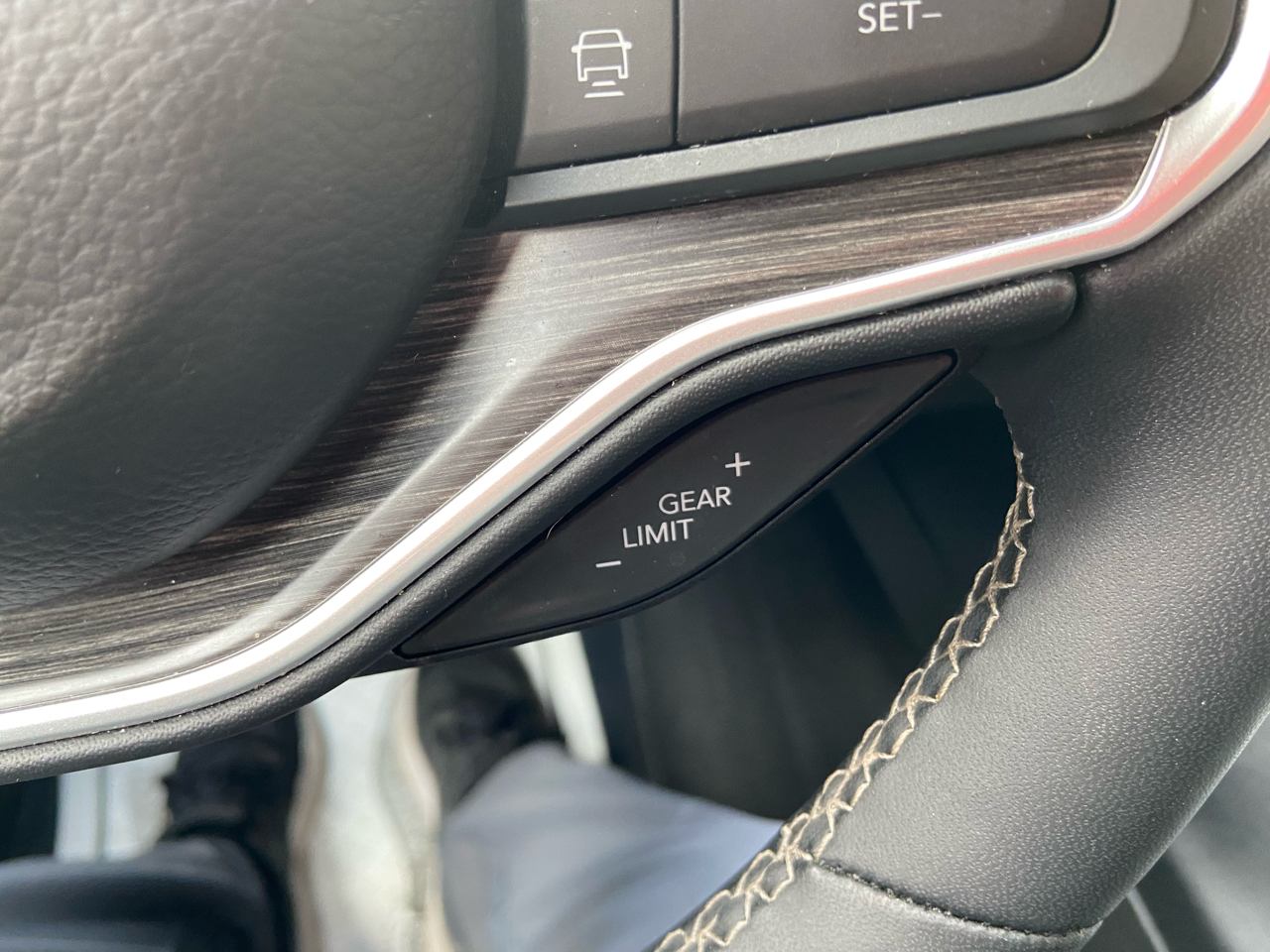 Jeep Wagoneer L Series II 4WD 2024