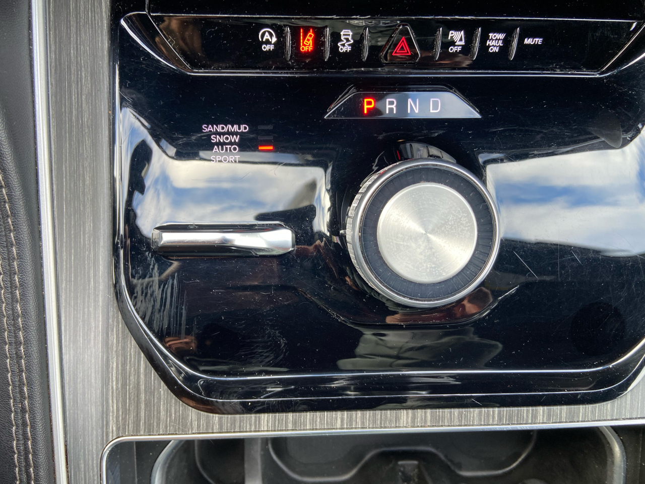 Jeep Wagoneer L Series II 4WD 2024