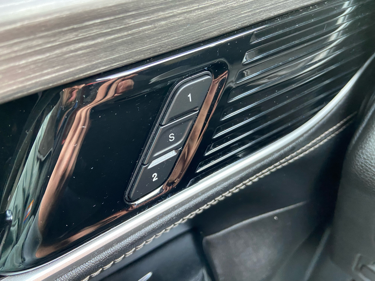 Jeep Wagoneer L Series II 4WD 2024