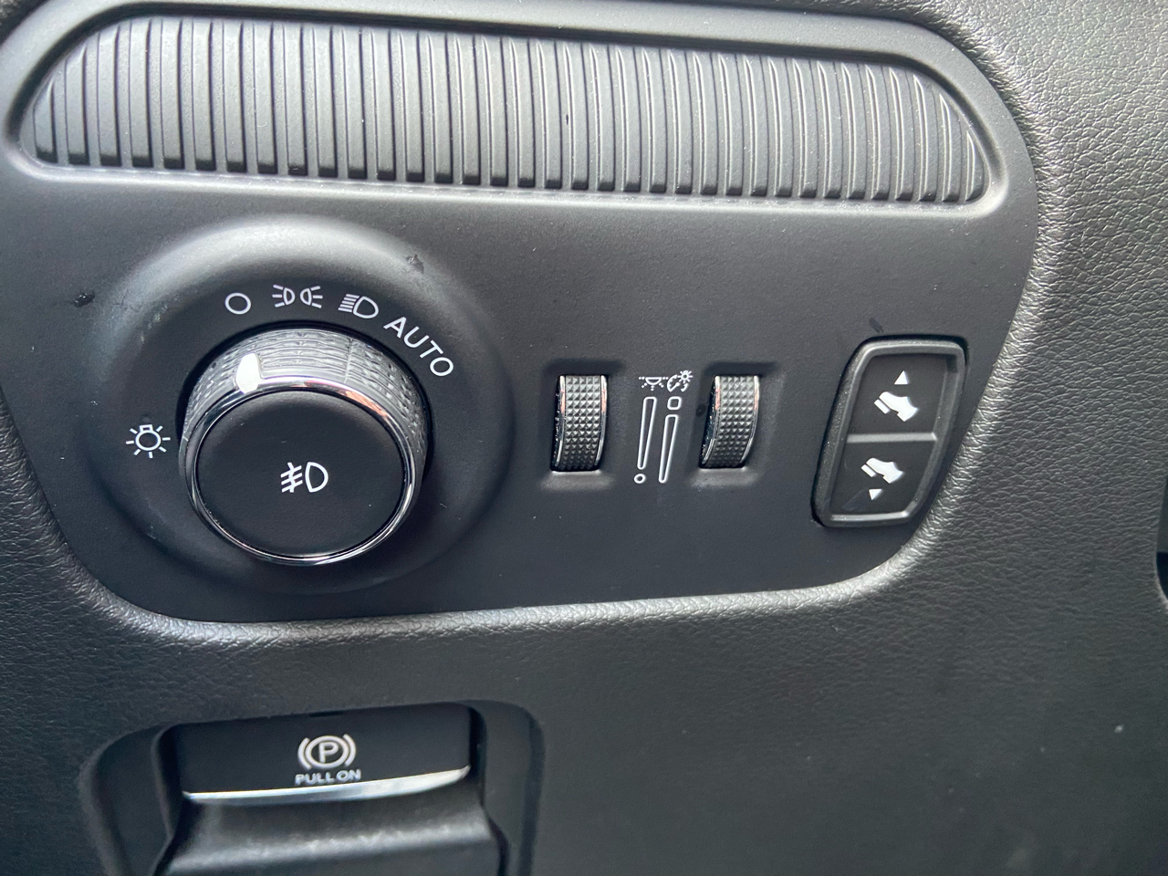 Jeep Wagoneer L Series II 4WD 2024