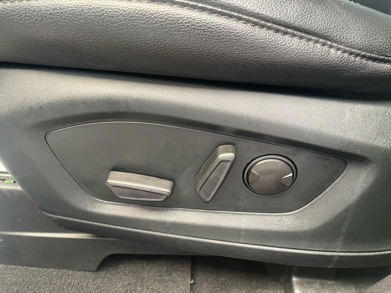 Ford Explorer XLT AWD 2021