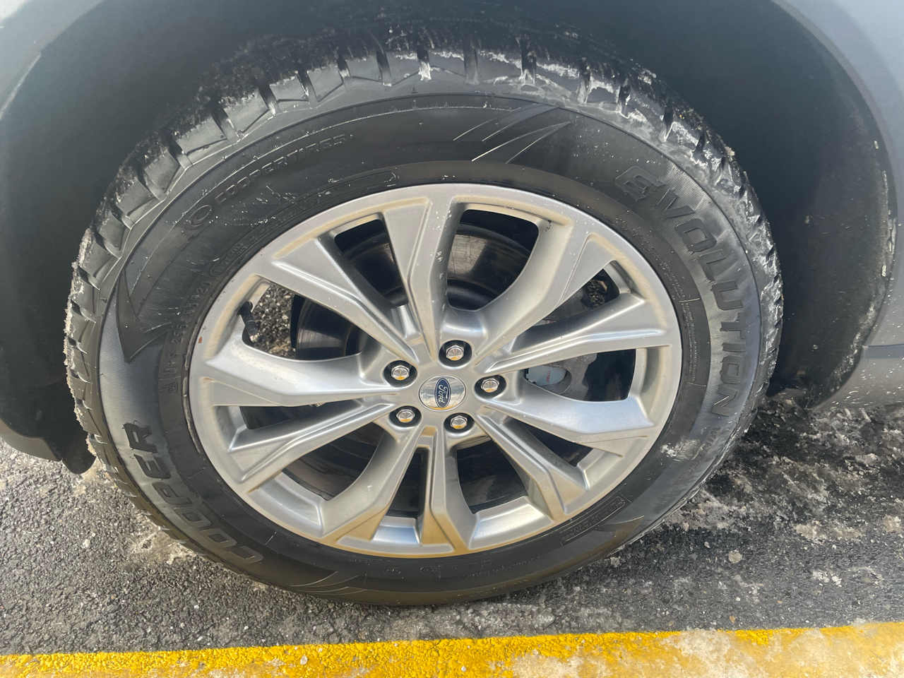 Ford Explorer XLT AWD 2021