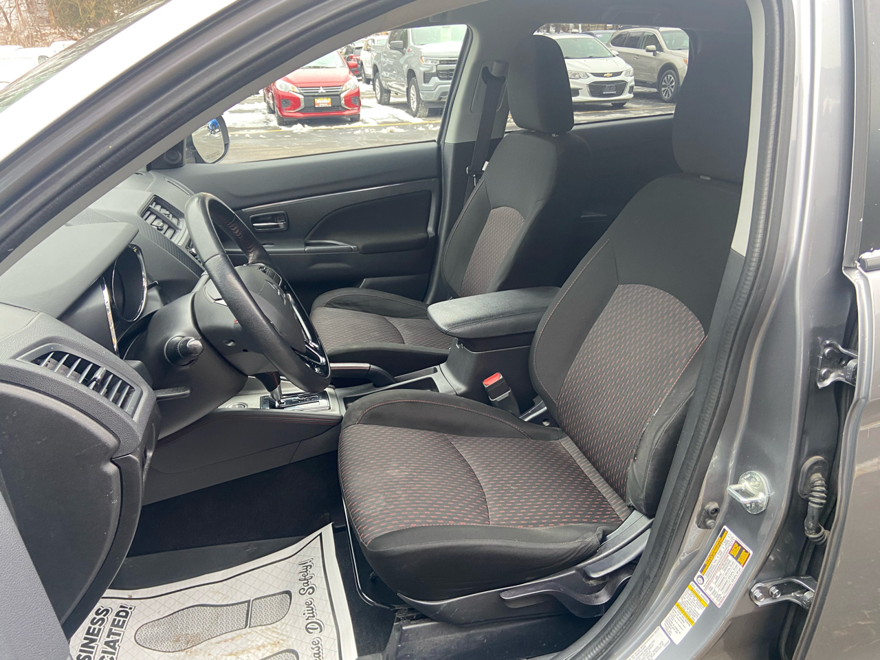 Mitsubishi Outlander Sport 2.0 ES 4WD CVT 2018