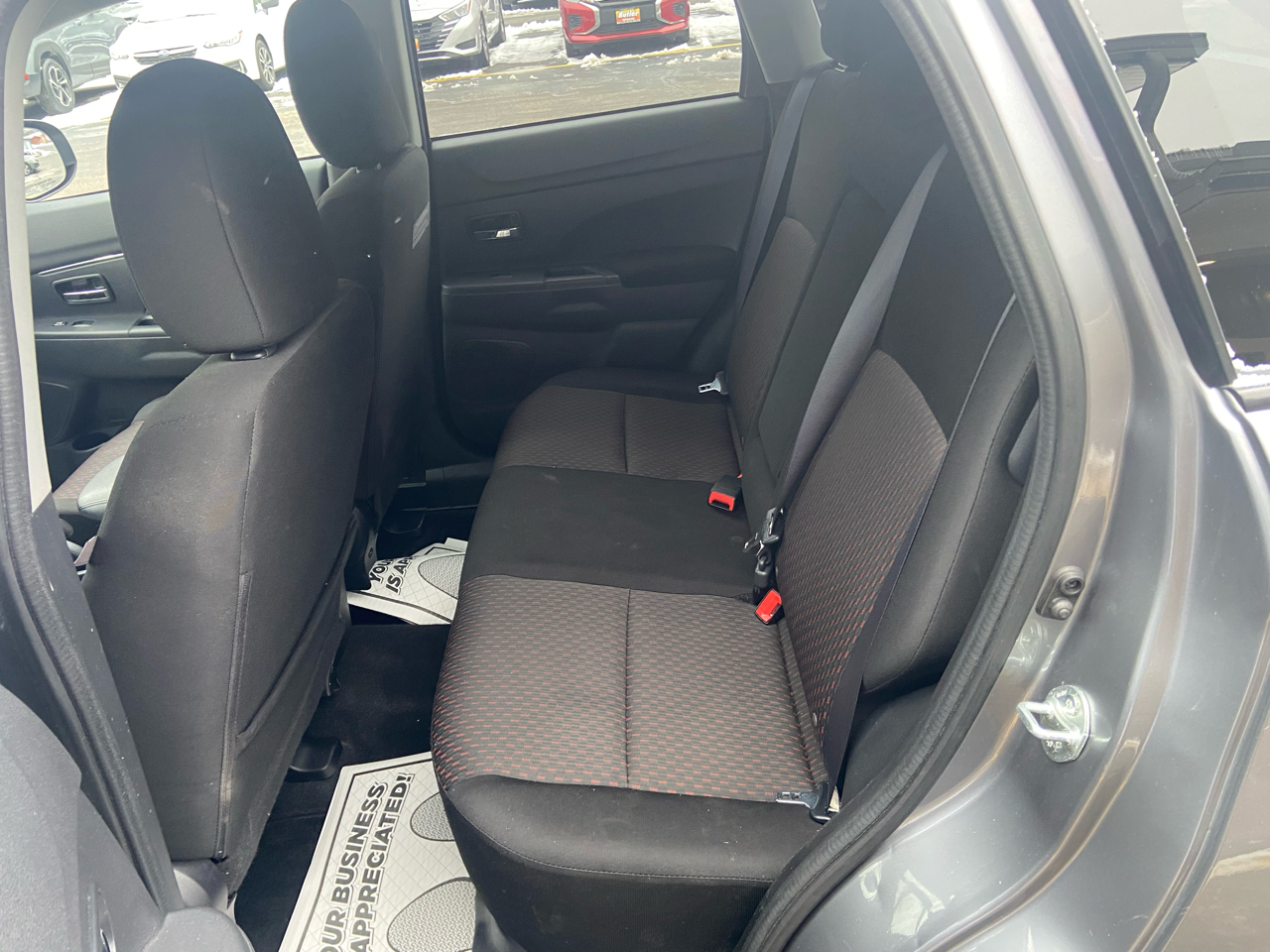 Mitsubishi Outlander Sport 2.0 ES 4WD CVT 2018