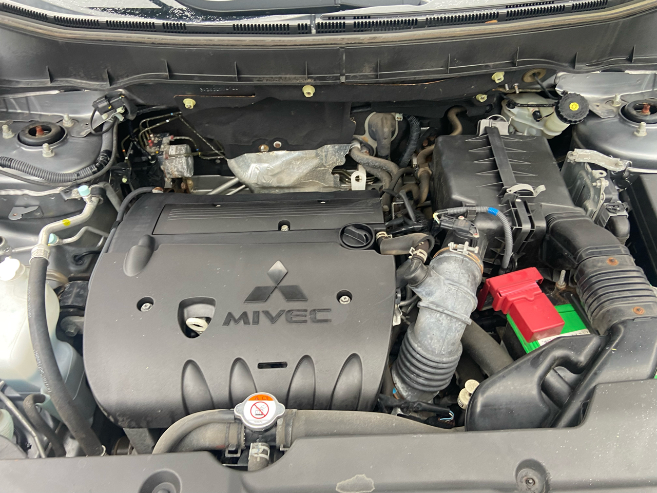 Mitsubishi Outlander Sport 2.0 ES 4WD CVT 2018