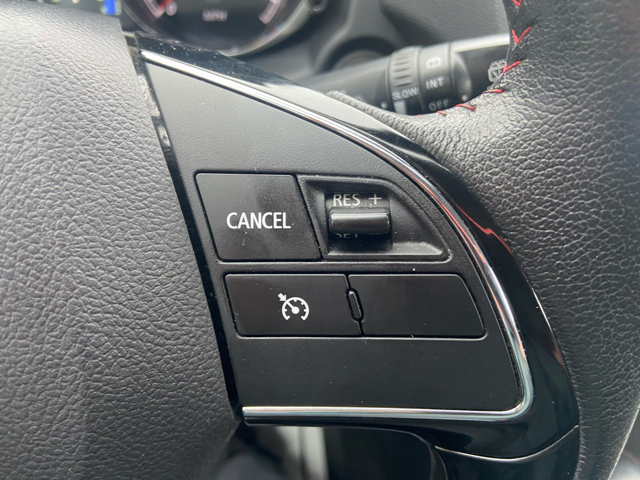 Mitsubishi Outlander Sport 2.0 ES 4WD CVT 2018