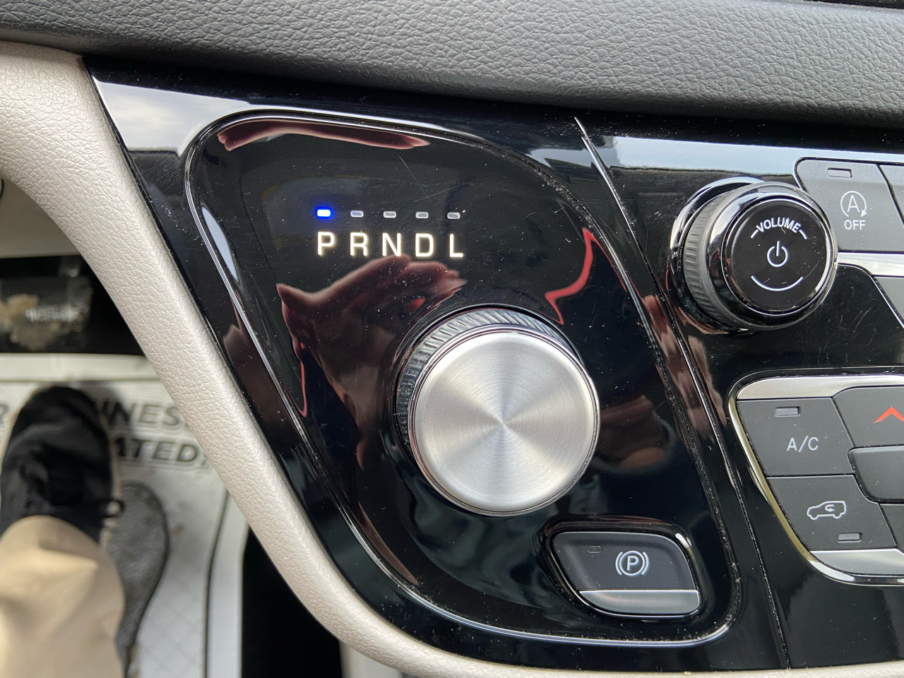 Chrysler Pacifica Touring L 2023